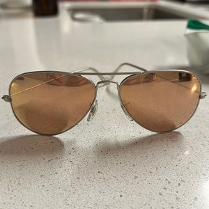 Reflective Ray-Ban Aviators